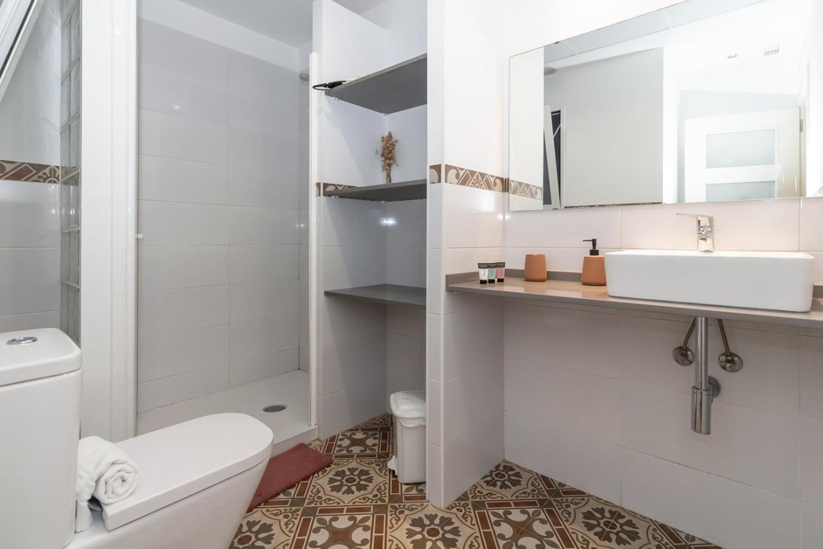 Guestready - El Cabanyal Hidden Oasis Apartment Valencia Bagian luar foto